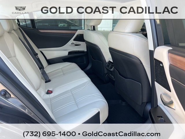 Used 2023 Lexus ES 350 Ultra Luxury image 8