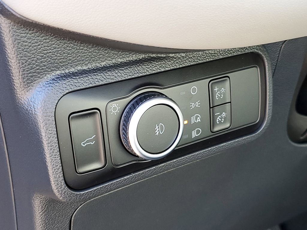 New 2026 Ford Explorer Active w/ Active Comfort Package image 13
