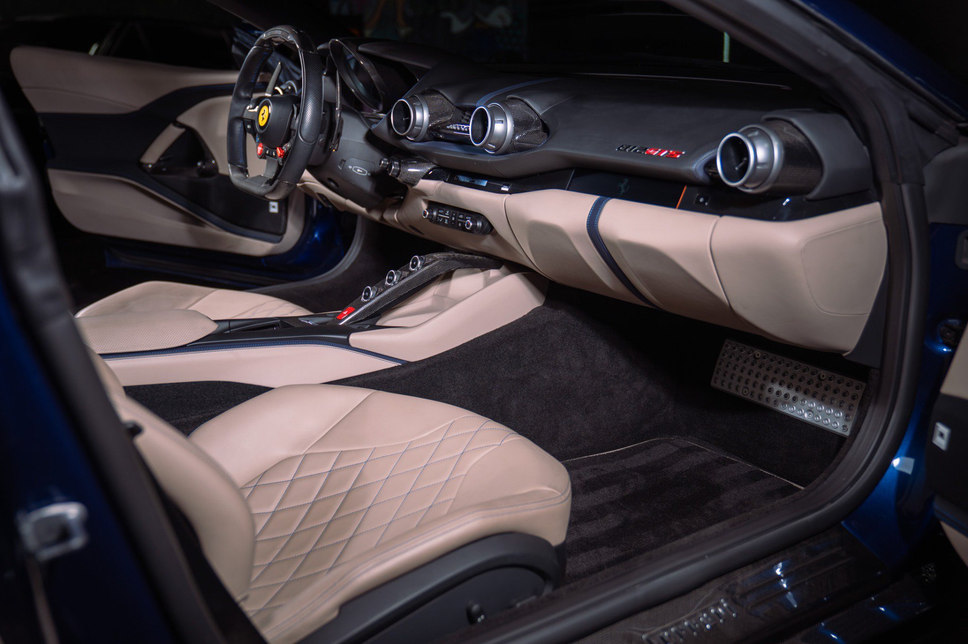 Used 2021 Ferrari 812 GTS RWD image 71