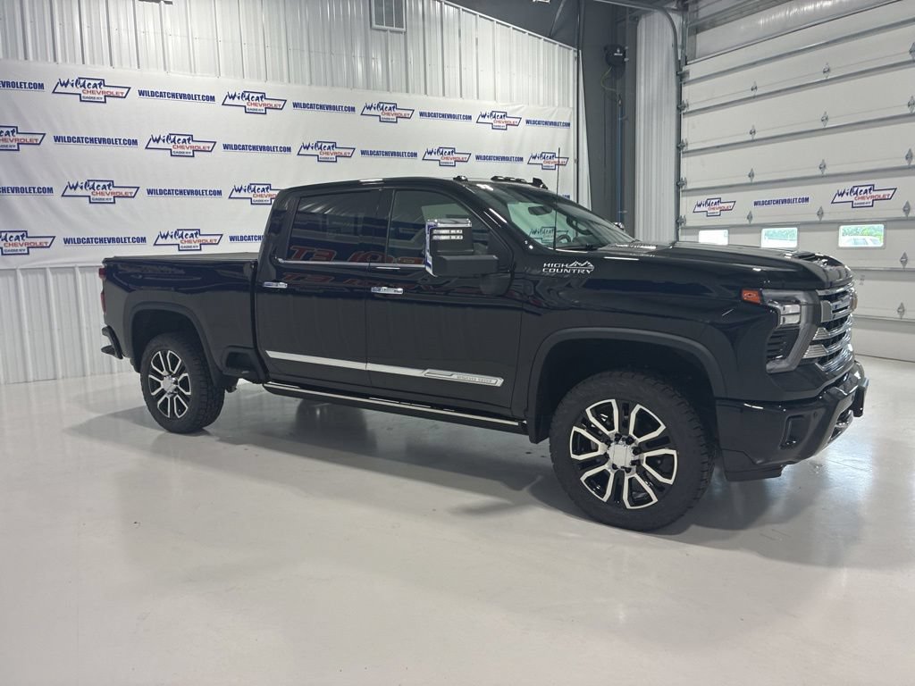 Used 2024 Chevrolet Silverado 2500 High Country w/ High Country Premium Package AWD/4WD image 78