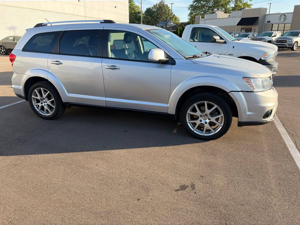 Used 2014 Dodge Journey Limited w/ Driver Convenience Group FWD image 4