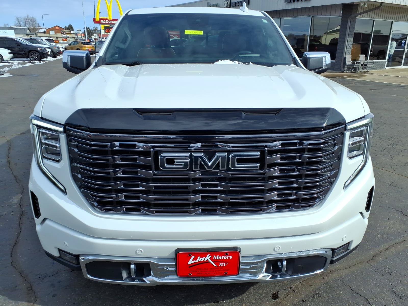 Used 2025 GMC Sierra 1500 Denali Ultimate AWD/4WD image 9