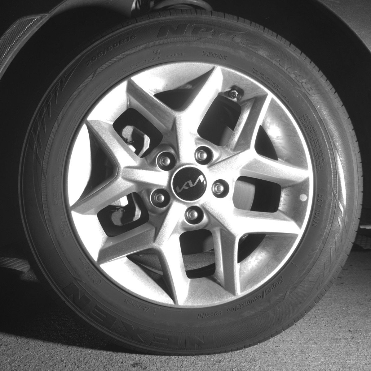 Used 2025 Kia Soul LX w/ LX Technology Package FWD image 12