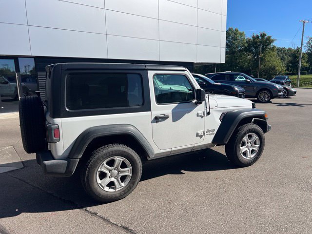 Used 2019 Jeep Wrangler Sport AWD/4WD image 3