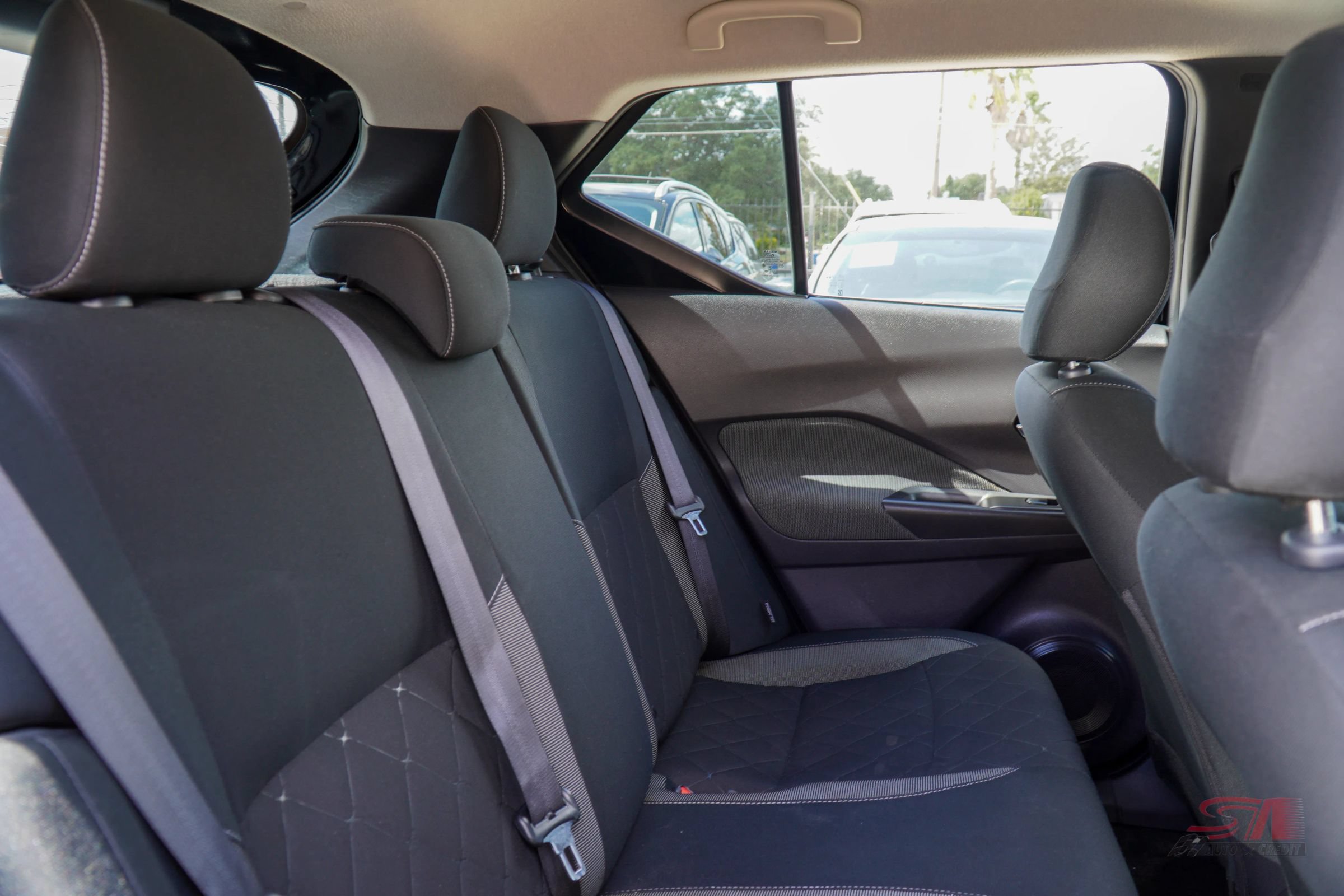 Used 2020 Nissan Kicks SV FWD image 23