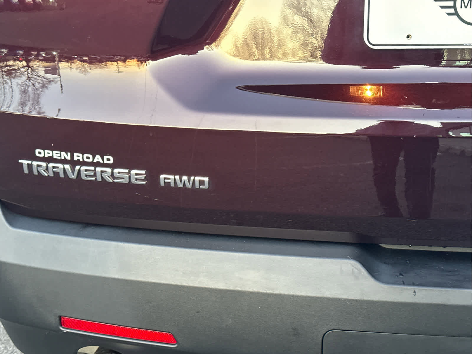 Used 2023 Chevrolet Traverse LT image 9