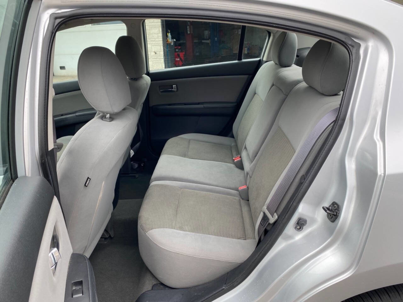 Used 2012 Nissan Sentra 2.0 SR image 17