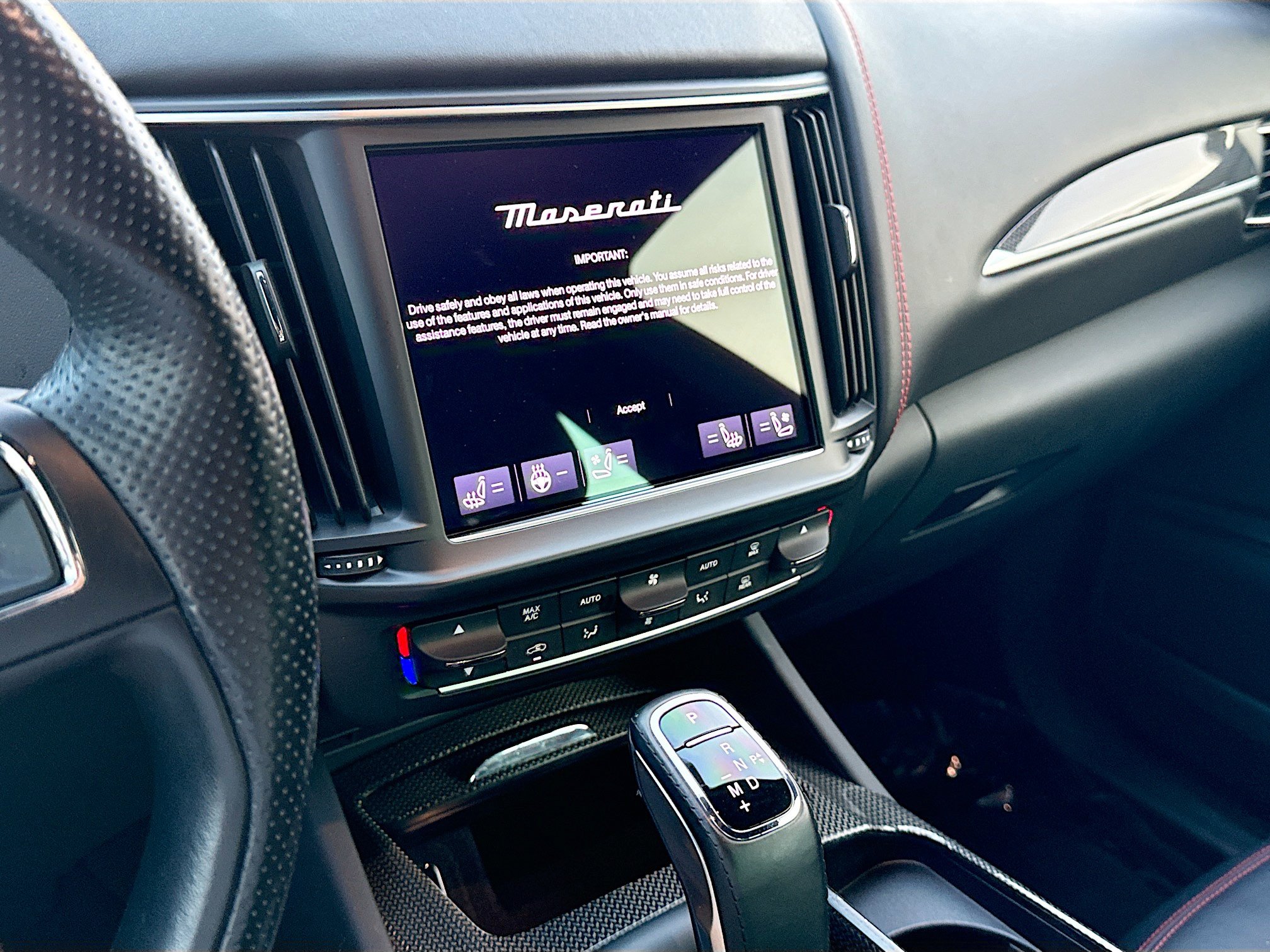 Used 2022 Maserati Levante Modena AWD/4WD image 28
