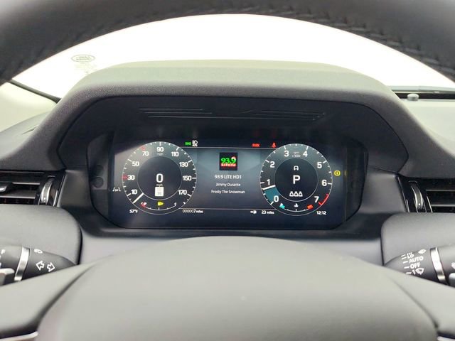 Certified 2025 Land Rover Discovery Sport S image 24