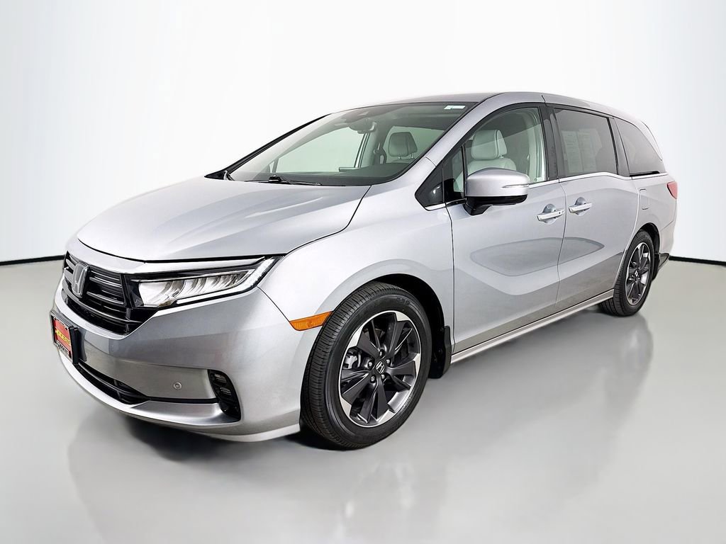 Used 2023 Honda Odyssey Elite image 3