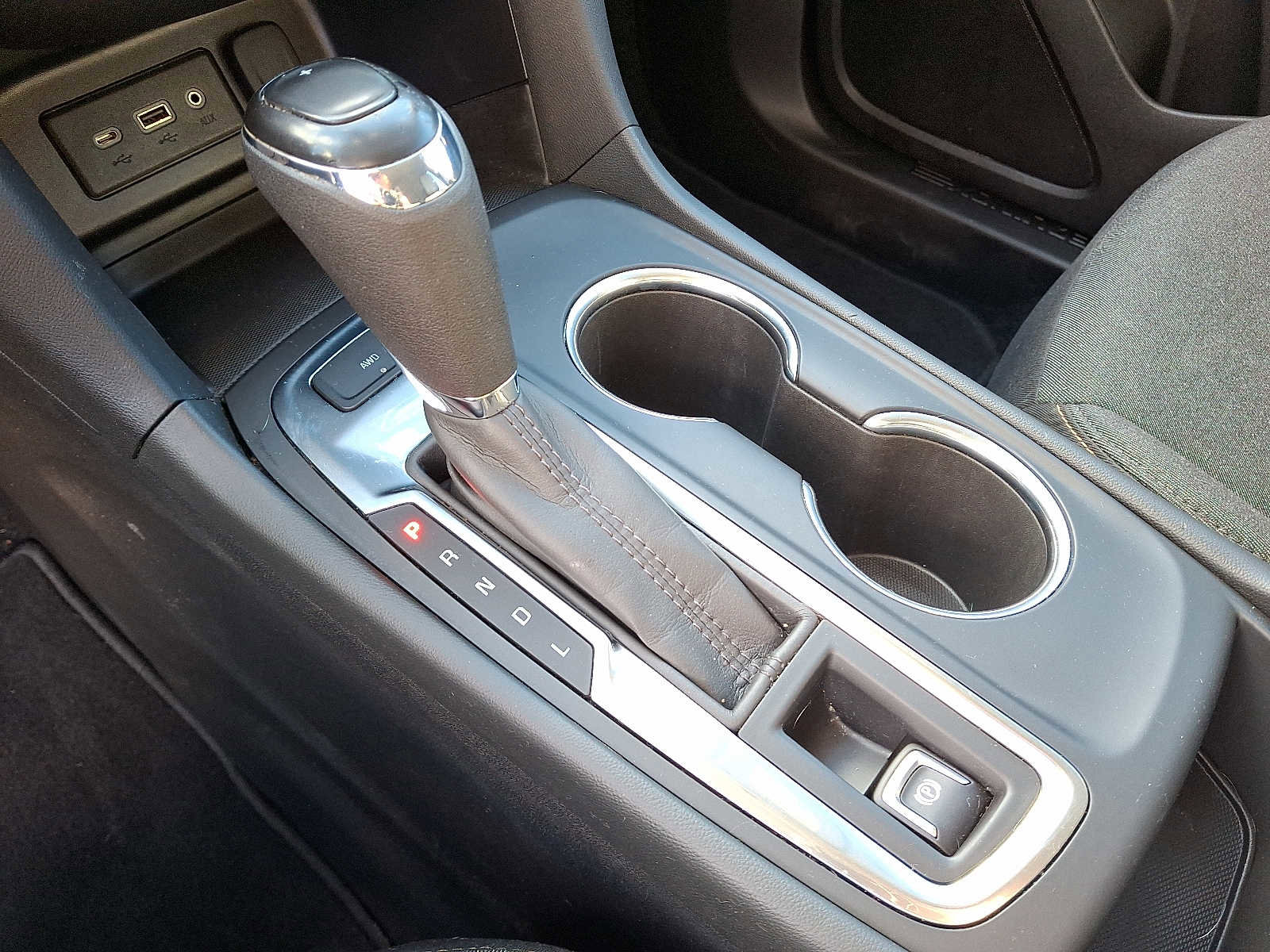 Used 2020 Chevrolet Equinox LT image 16