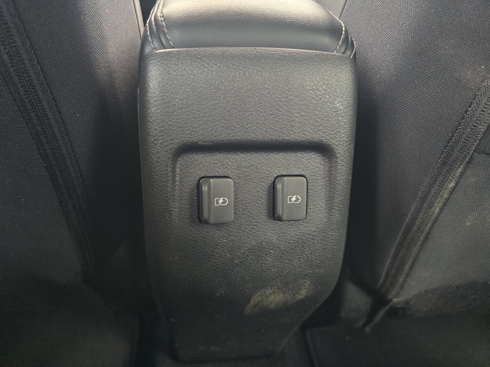 Used 2023 Nissan Kicks SV FWD image 25