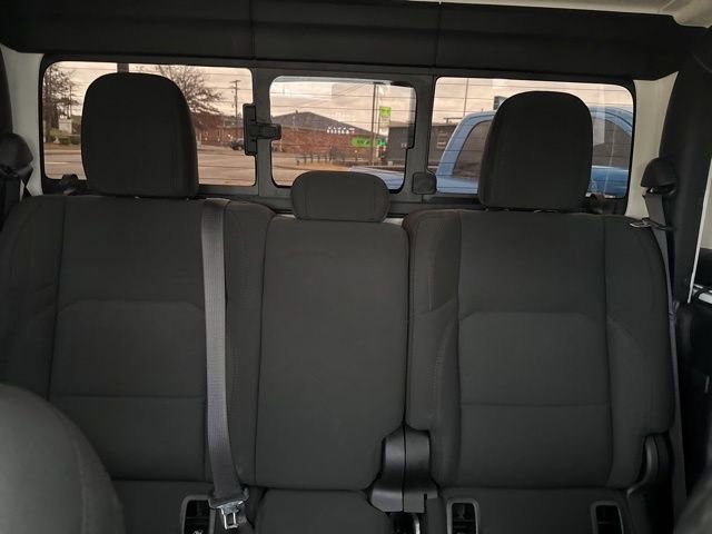 Used 2022 Jeep Gladiator Sport image 27