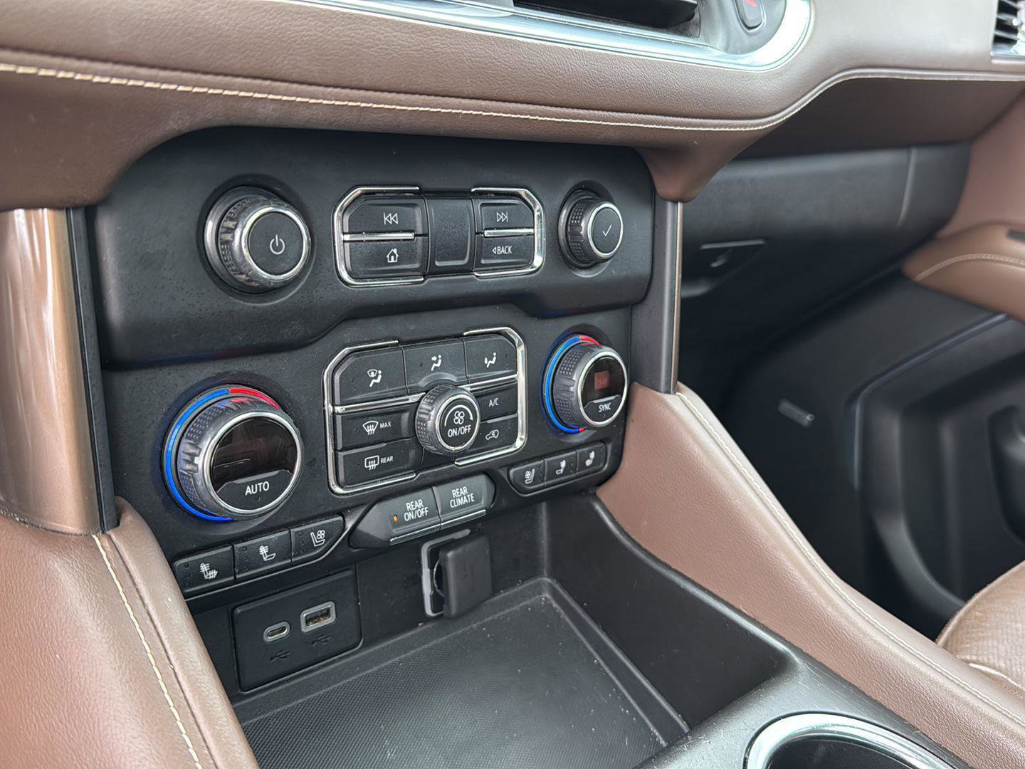 Certified 2021 Chevrolet Tahoe High Country w/ Premium Package image 22