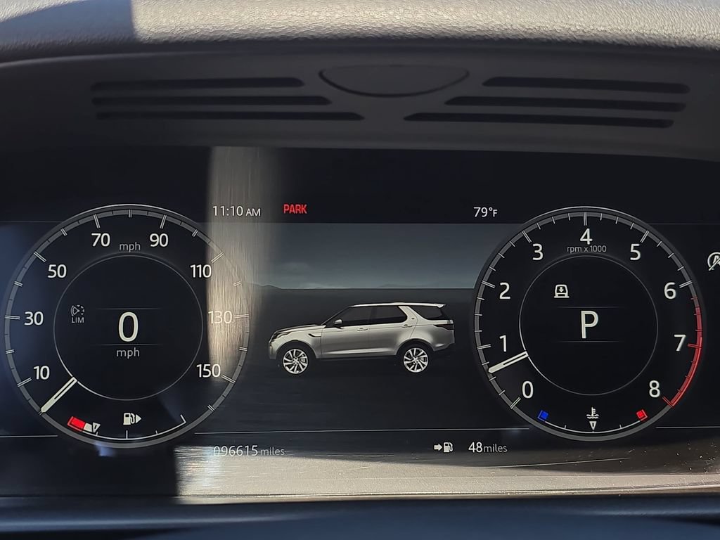 Used 2020 Land Rover Discovery Landmark AWD/4WD image 24