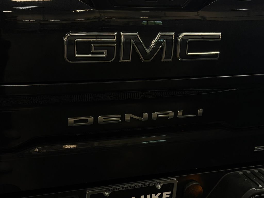 Used 2024 GMC Sierra 1500 Denali Ultimate AWD/4WD image 12