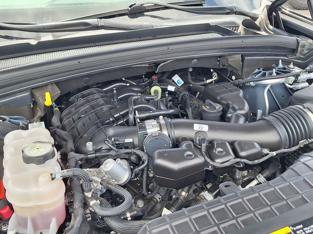 Used 2024 Jeep Grand Cherokee L Laredo AWD/4WD image 29