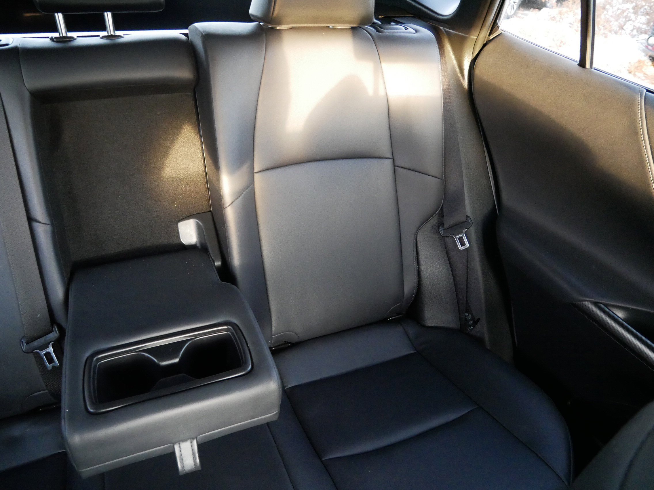 Used 2024 Toyota Venza XLE image 14