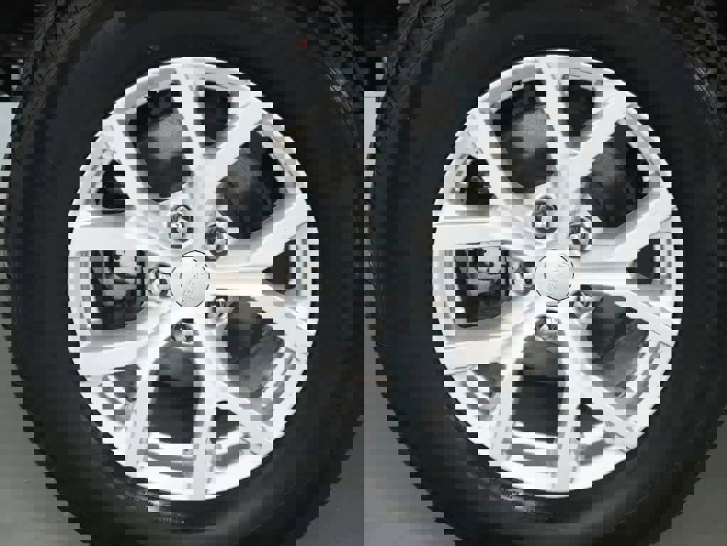 Used 2023 Jeep Grand Cherokee Limited w/ Luxury Tech Group II image 12