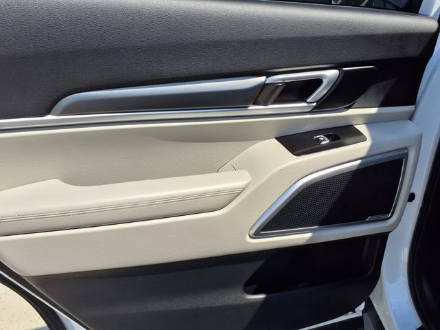Used 2020 Kia Telluride S w/ S 8 Passenger Seating Package FWD image 12