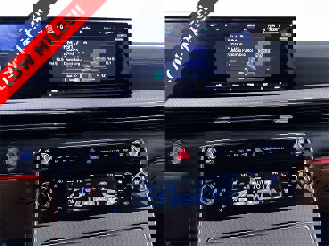 Used 2025 Genesis GV80 3.5T Advanced image 13