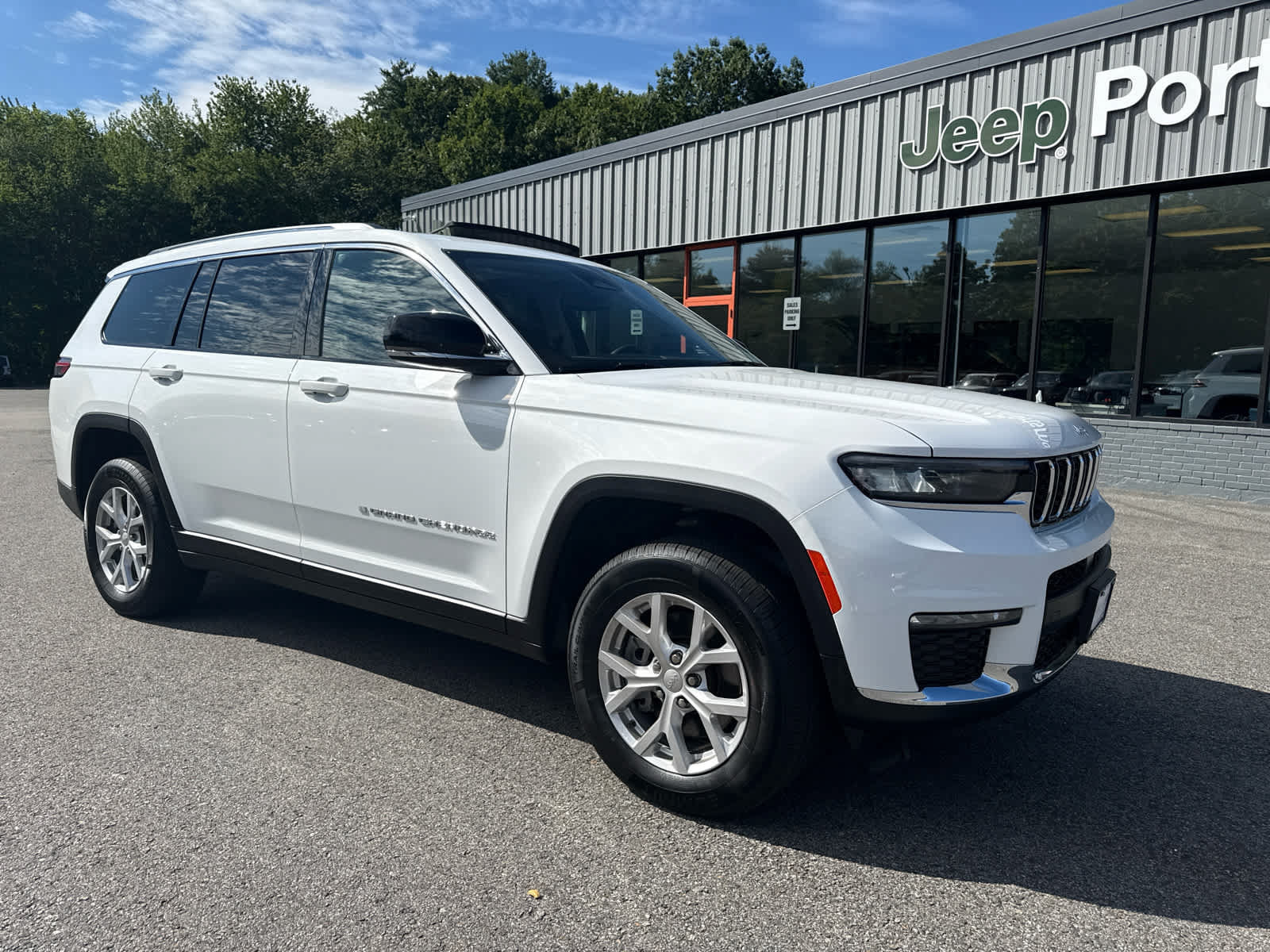 Used 2023 Jeep Grand Cherokee L Limited