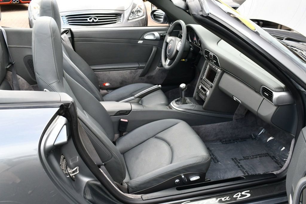 Used 2006 Porsche 911 Carrera 4S image 62