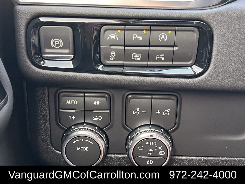 New 2026 GMC Yukon XL Elevation image 19