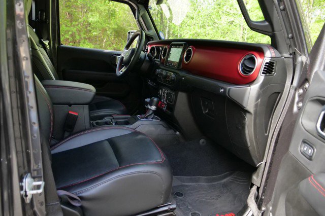 Used 2023 Jeep Gladiator Rubicon w/ LED Lighting Group image 41