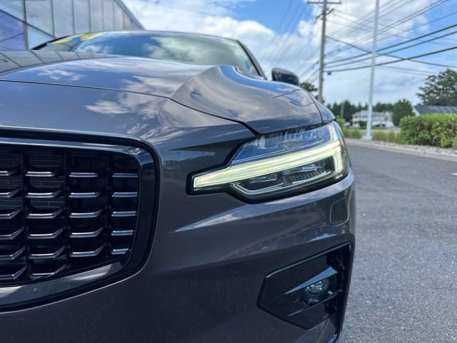 Used 2024 Volvo S60 B5 Core w/ Climate Package FWD image 8