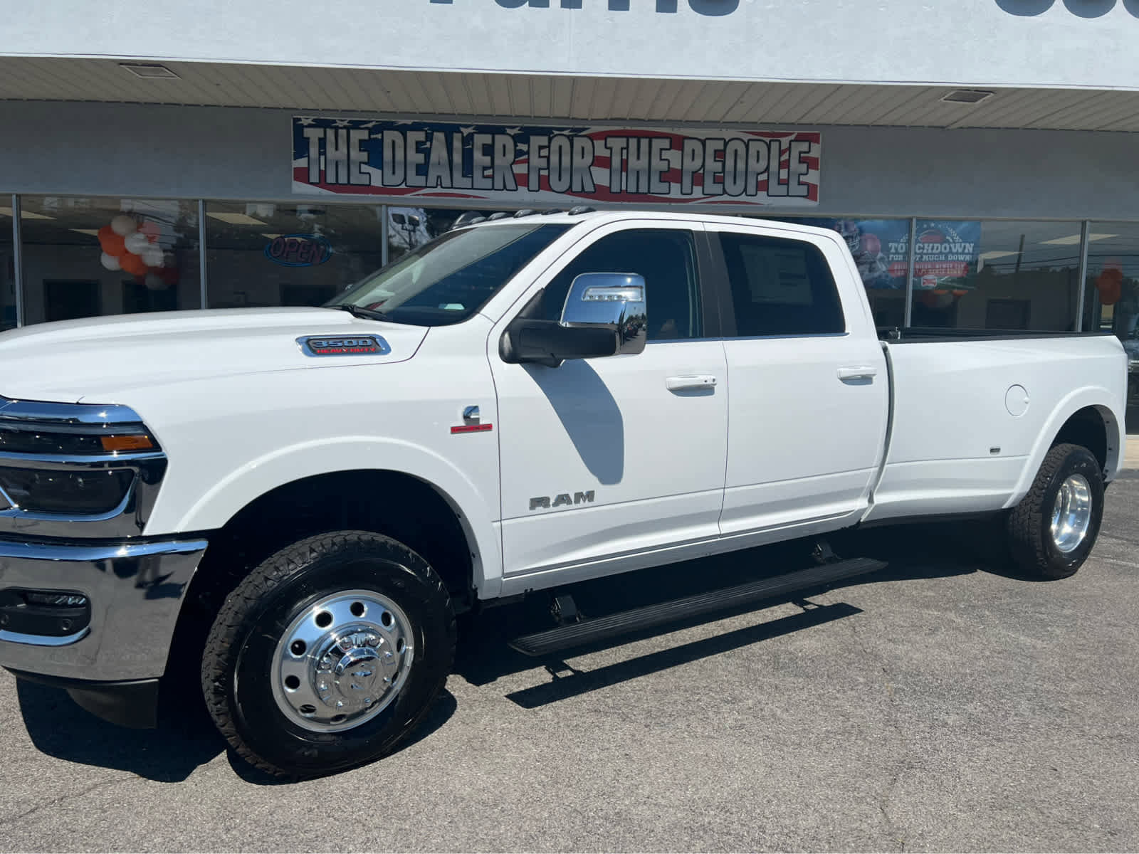 New 2026 RAM 3500 Longhorn image 17