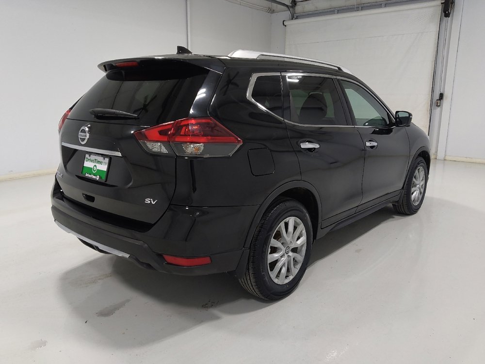 Used 2018 Nissan Rogue SV w/ Premium Package image 9