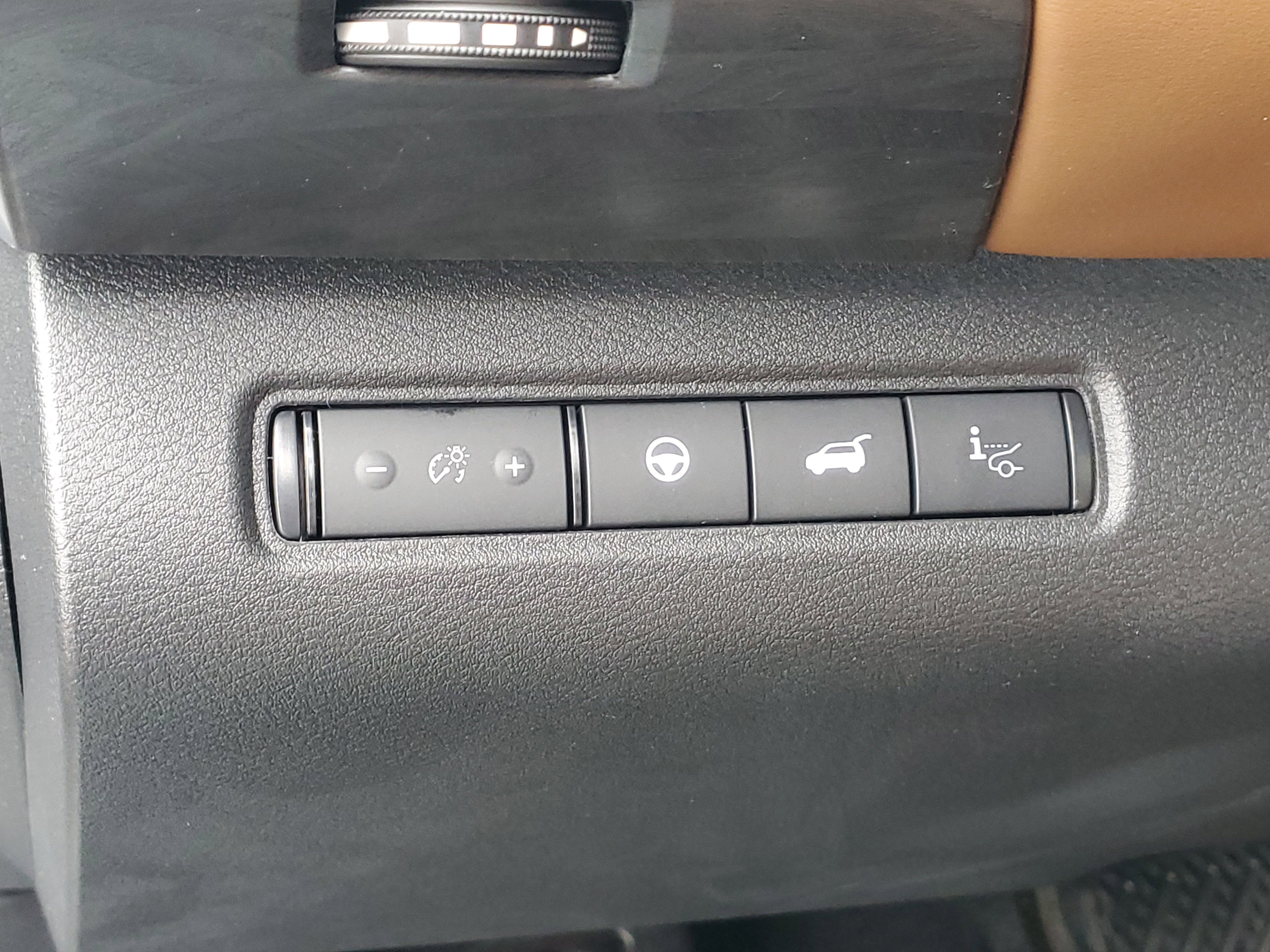 New 2026 Nissan Pathfinder Platinum image 8