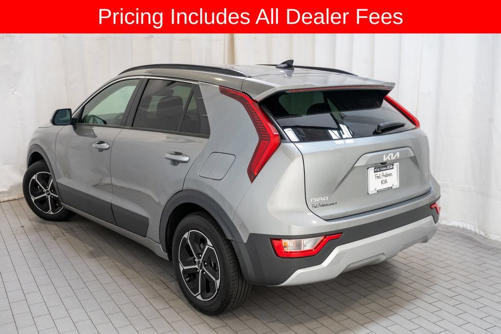 Used 2023 Kia Niro LX FWD image 3