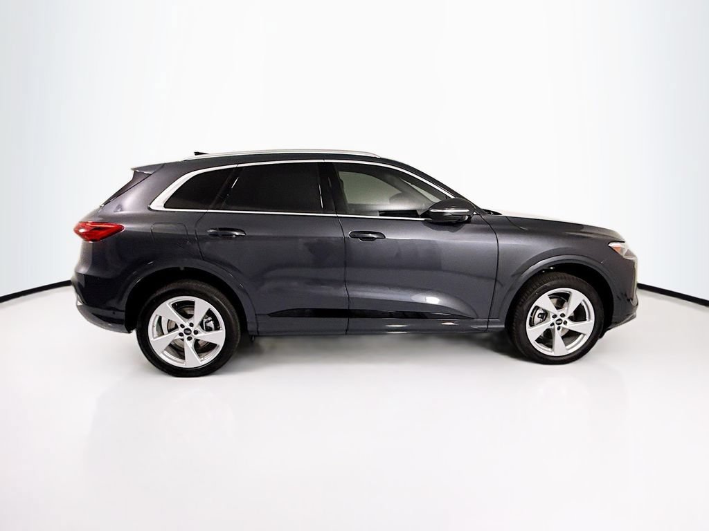 Used 2026 Audi Q5 Premium AWD/4WD image 4