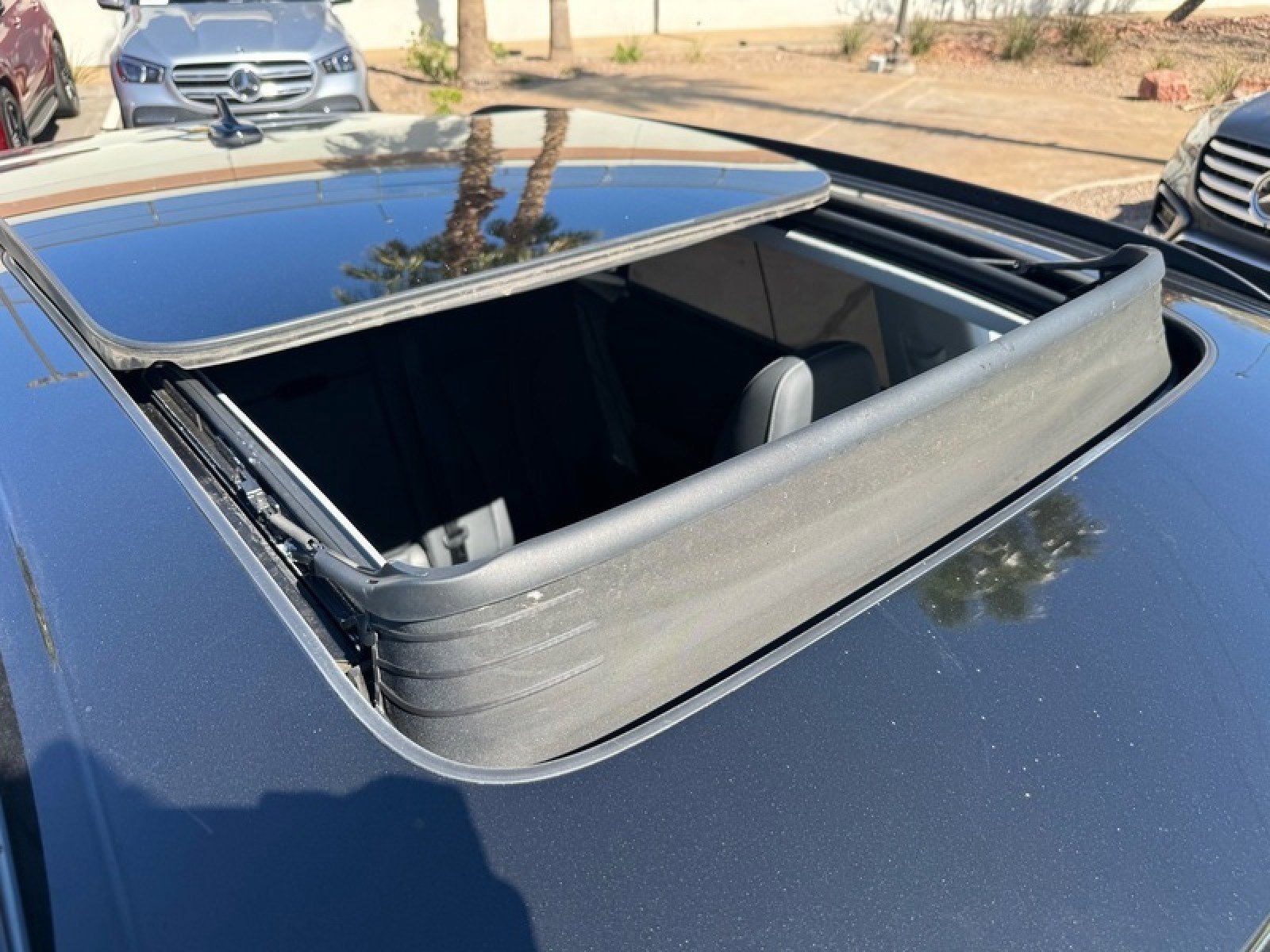 Used 2023 Audi Q8 Premium Plus w/ Premium Plus Package image 25