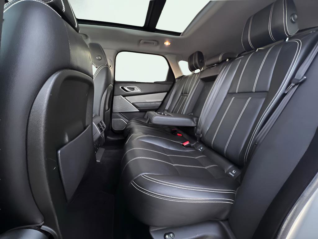 Used 2018 Land Rover Range Rover Velar S image 21