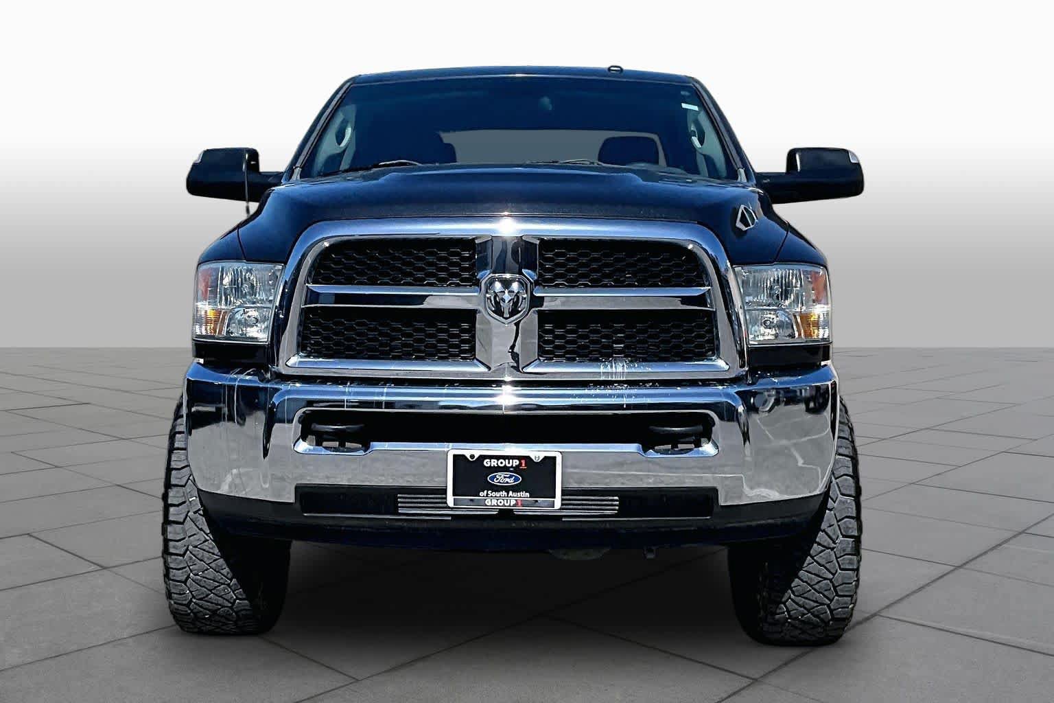 Used 2015 RAM 2500 Tradesman w/ Chrome Appearance Group AWD/4WD image 4