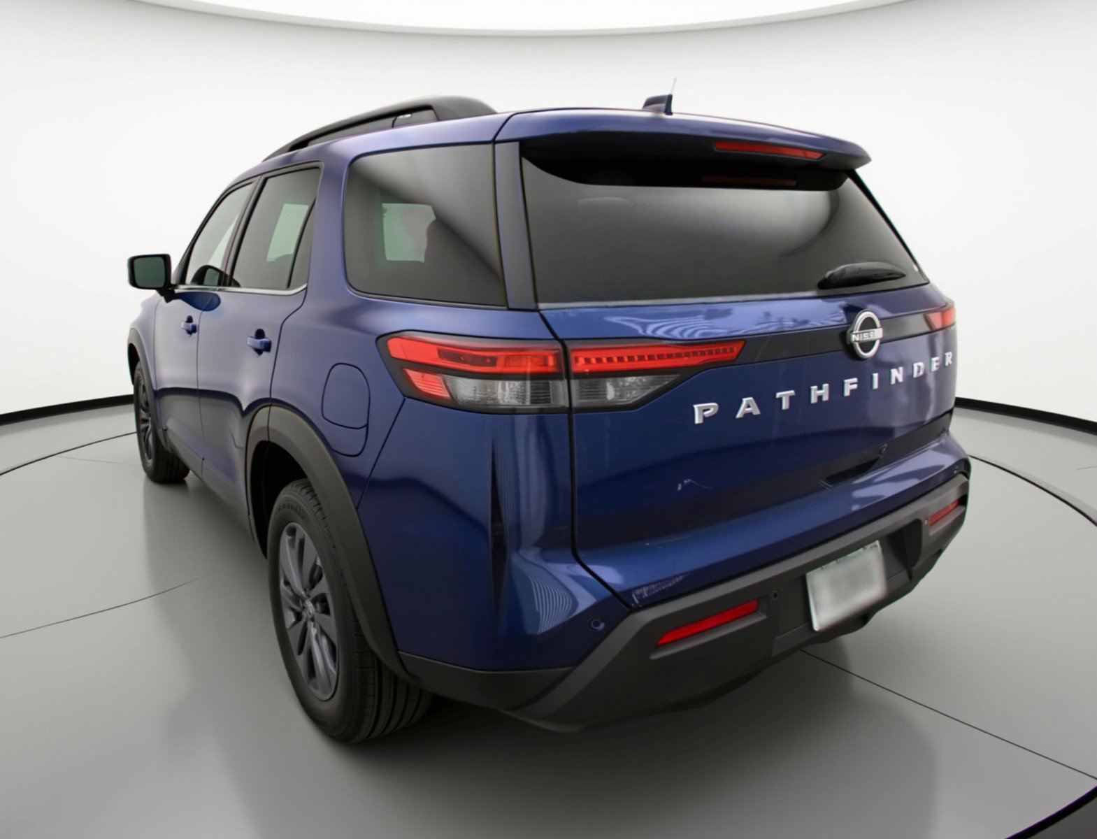 Used 2025 Nissan Pathfinder SV AWD/4WD image 6