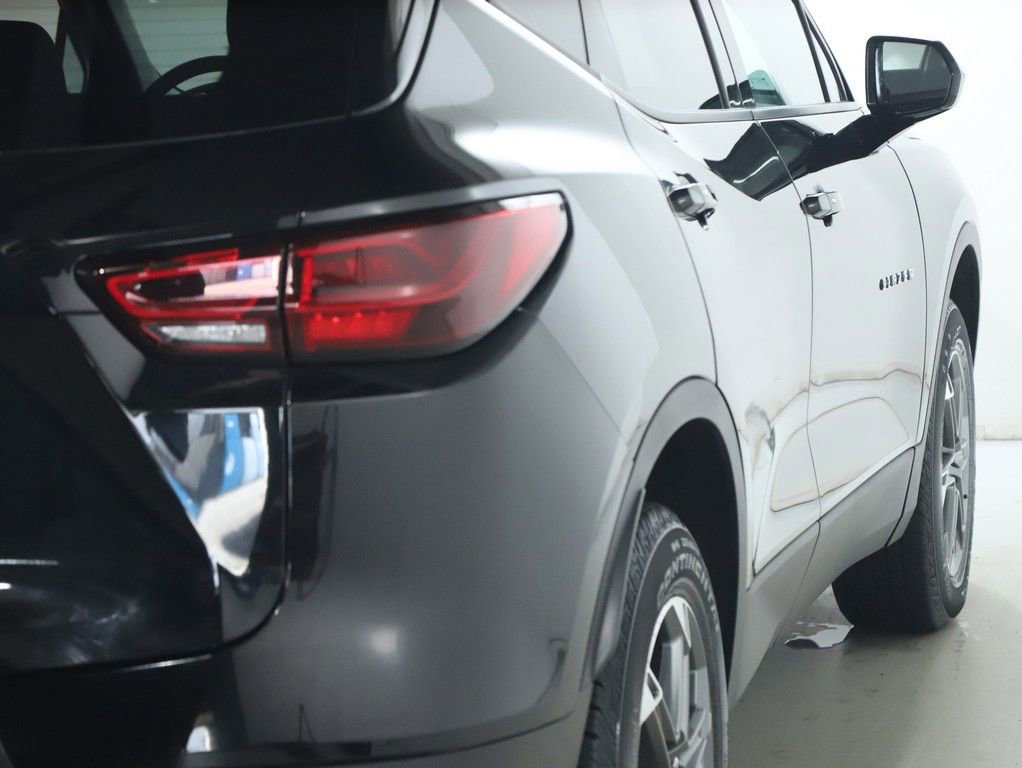 Used 2024 Chevrolet Blazer LT image 43