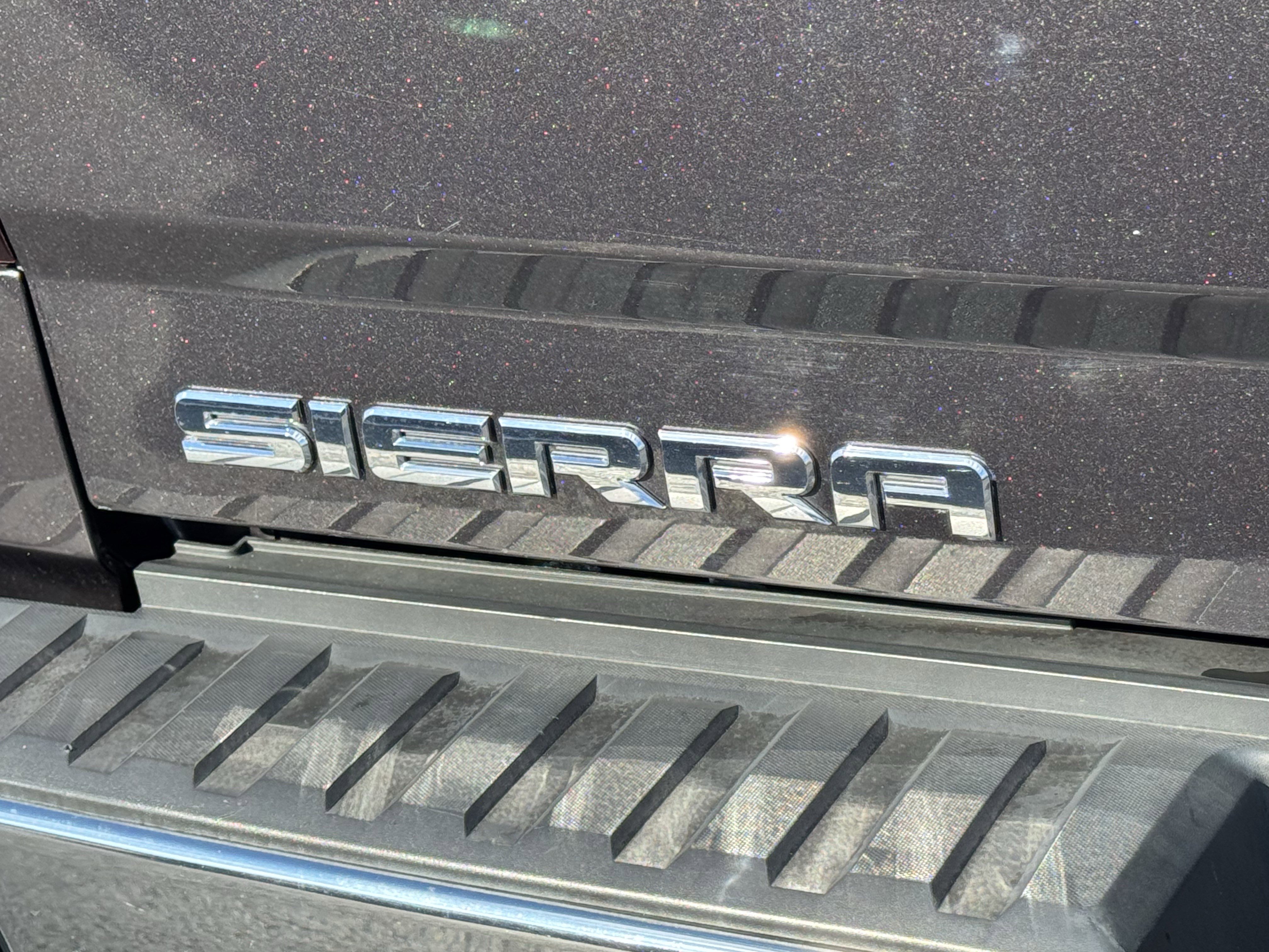 Used 2014 GMC Sierra 1500 SLT w/ SLT Crew Cab Value Package image 19