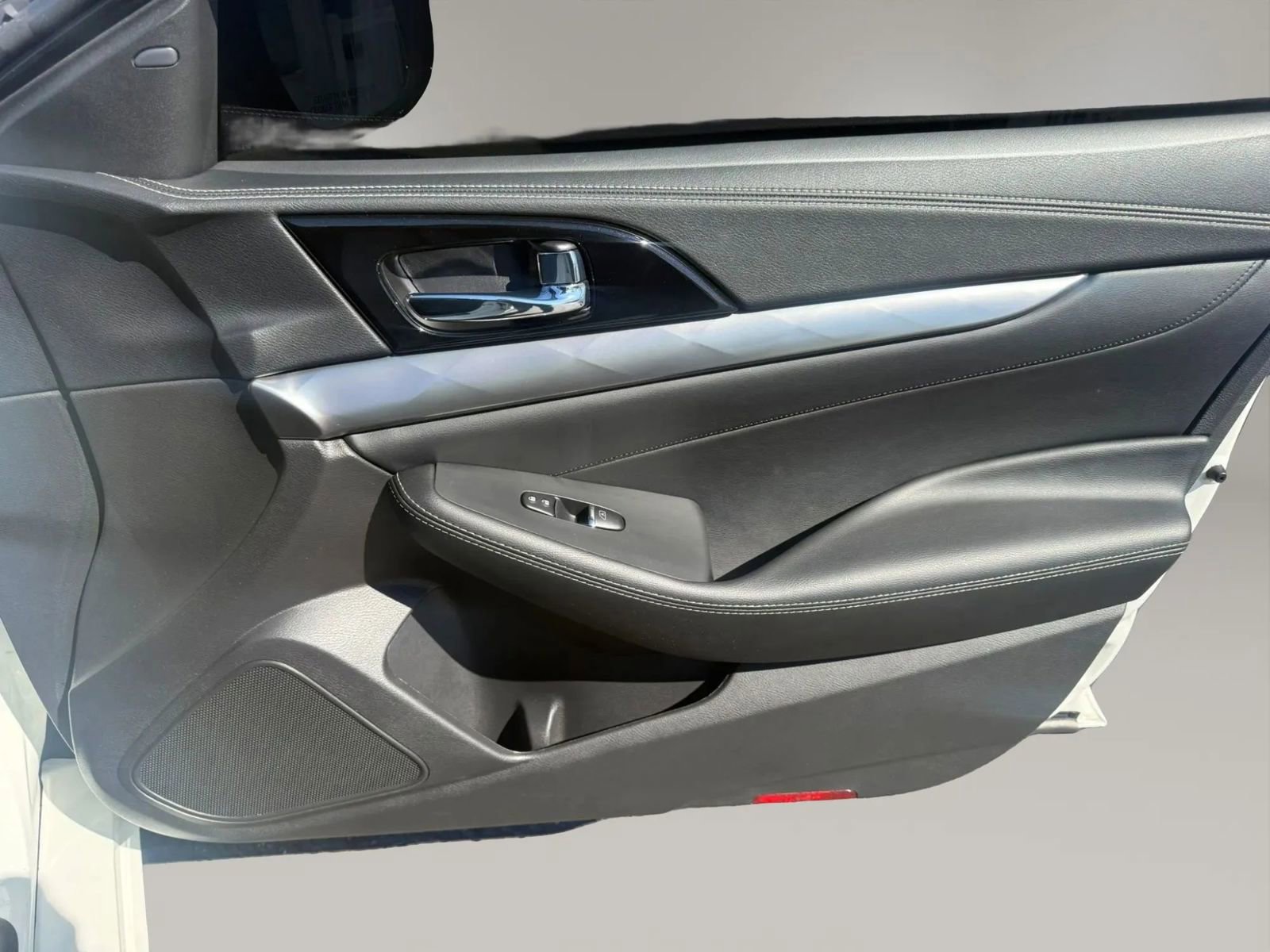 Used 2023 Nissan Maxima SV w/ Floor Mat Group image 37