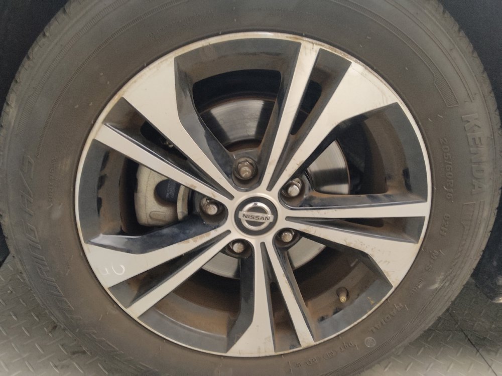 Used 2023 Nissan Sentra SV FWD image 31