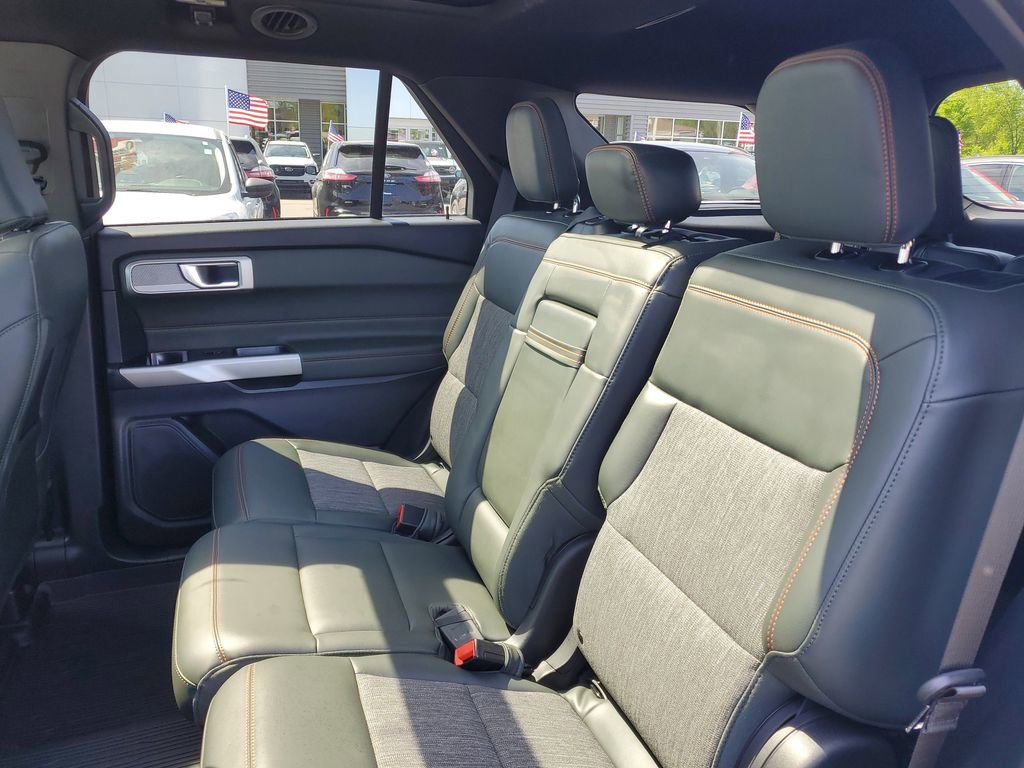 Used 2024 Ford Explorer Timberline w/ Timberline Technology Package AWD/4WD image 31