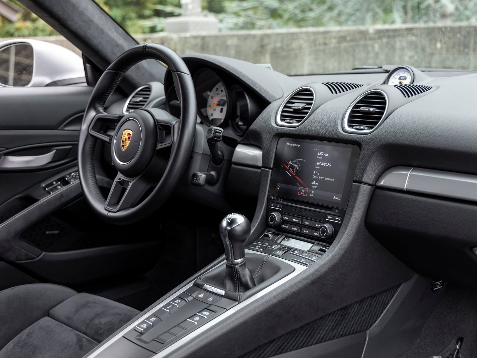 Certified 2020 Porsche 718 Cayman GT4 RWD image 54