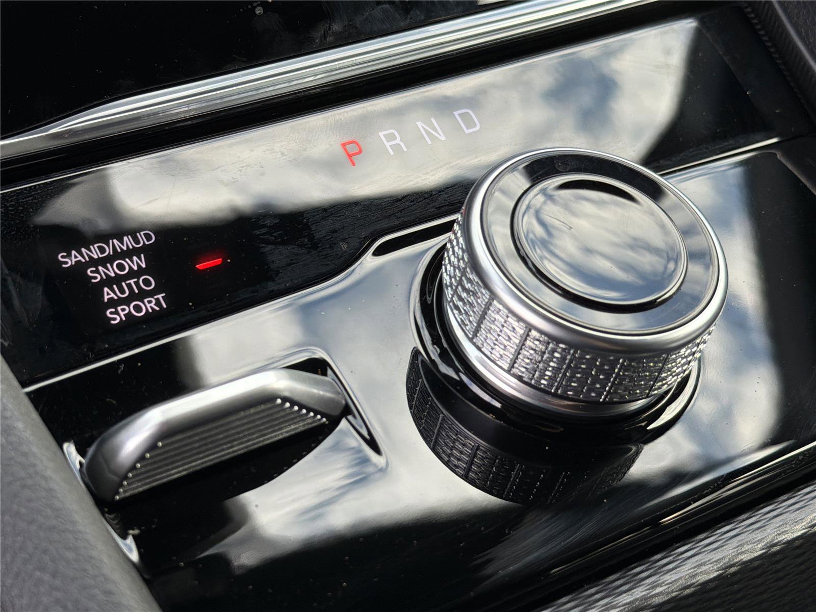 New 2025 Jeep Grand Cherokee Limited image 32