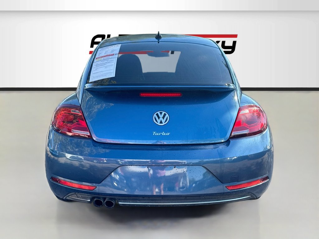 Used 2019 Volkswagen Beetle 2.0T SE FWD image 6