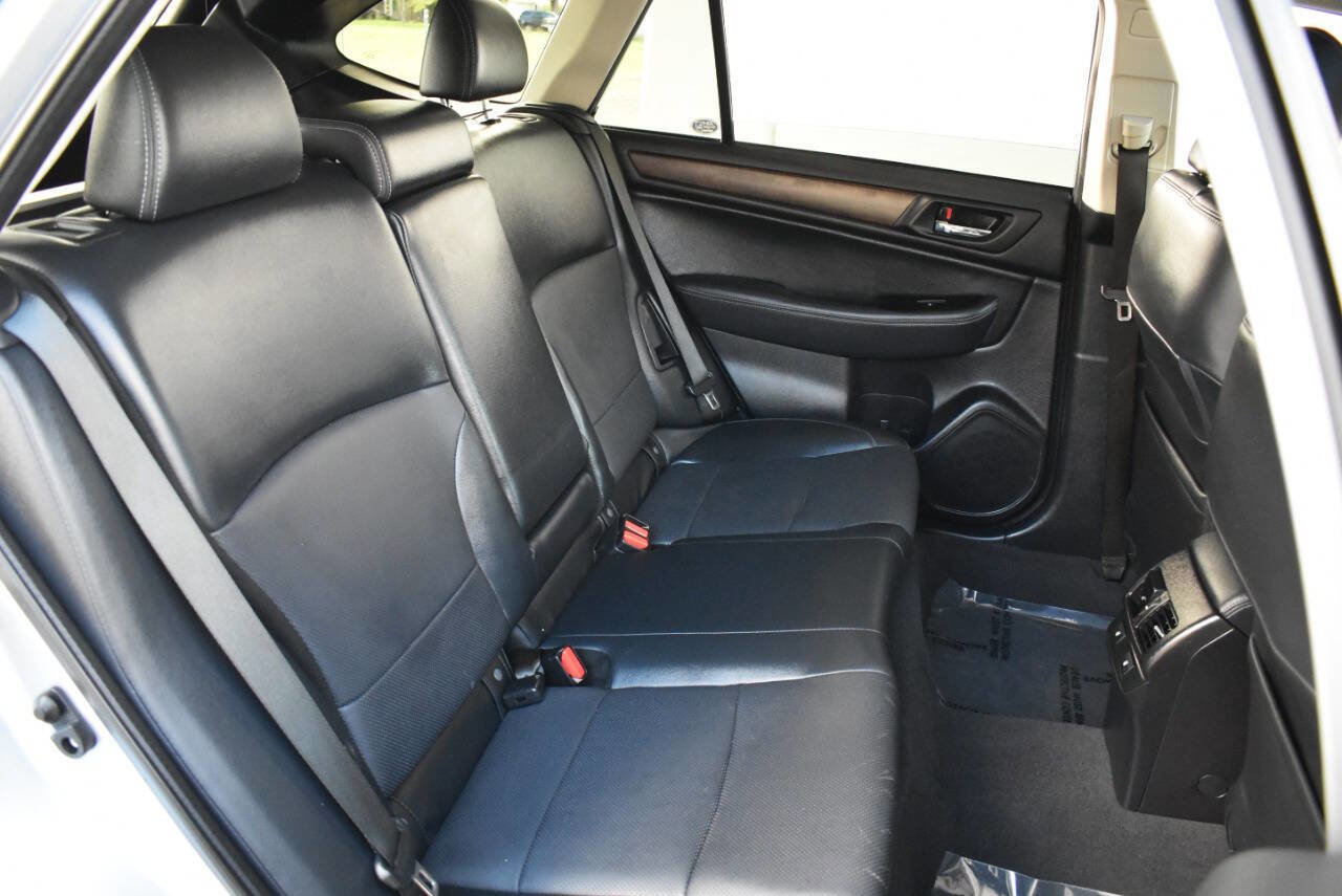 Used 2016 Subaru Outback 3.6R Limited image 35