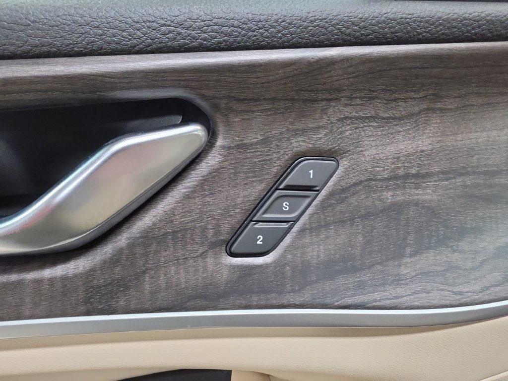 New 2027 Jeep Grand Cherokee Limited AWD/4WD image 14