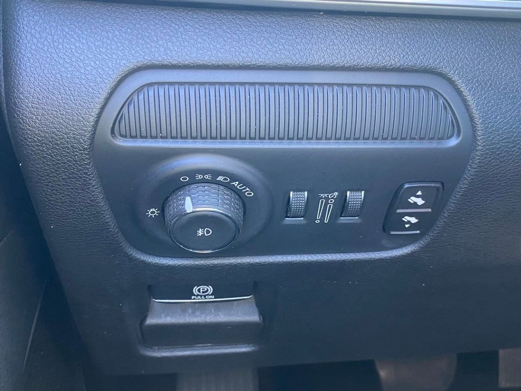 Used 2024 Jeep Wagoneer Series II AWD/4WD image 27